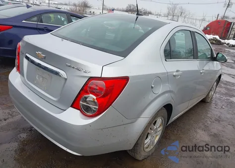 2013 Chevrolet Sonic Lt Auto из США, поврежденный, VIN 1G1JC5SG1D4241558